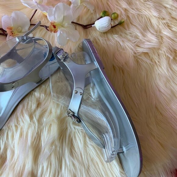 MICHAEL KORS WOMEN'S SILVER JELLY SANDALS - Picture 5 of 6